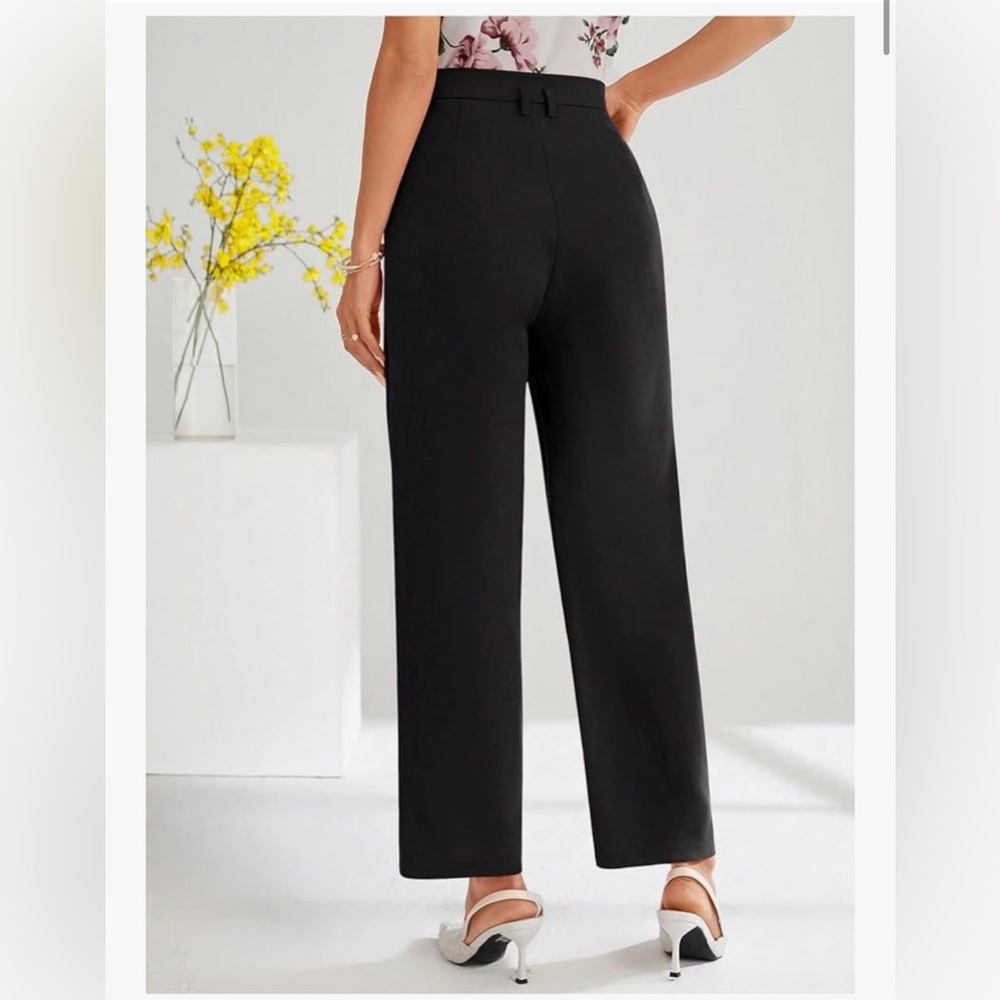 Lauren Ralph Lauren black pleated trousers, made from 100% wool, size 10. - Picture 2 of 8
